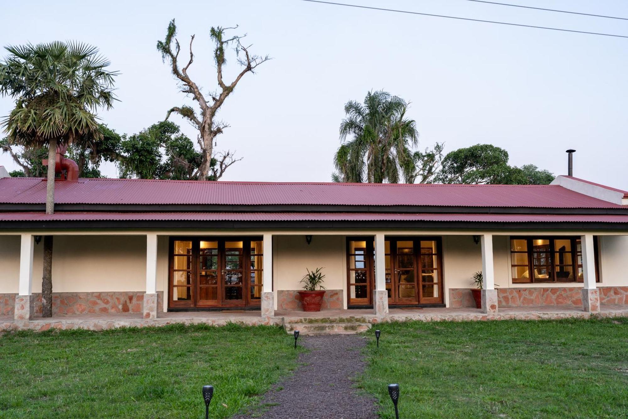 Estancia Ibera Colonia Carlos Pellegrini  Εξωτερικό φωτογραφία